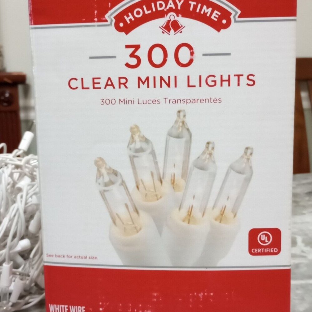 SOLD Holiday Time *450* Clear Mini Lights WHITE WIRE Bulbs String Outdoor
